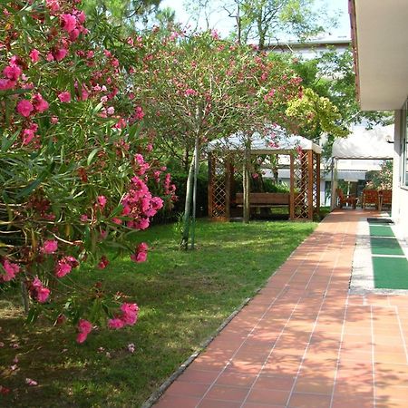 Hotel Eden Линьяно-Саббьядоро Экстерьер фото